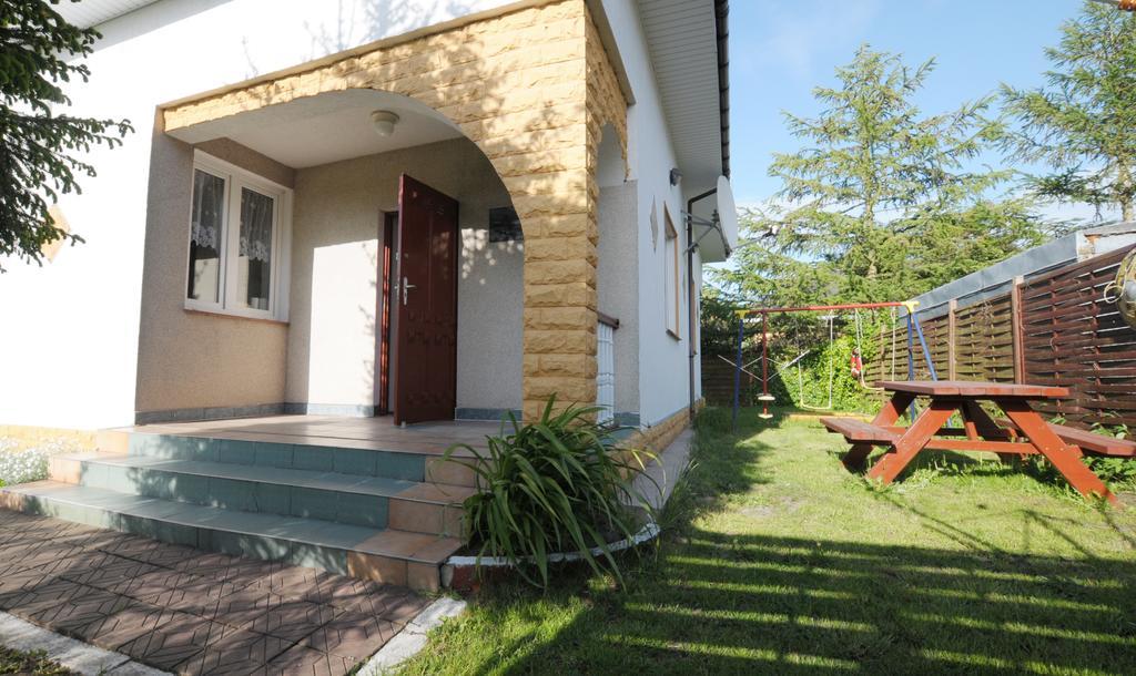Villa Cztery Pory Roku Grzybowo  Zimmer foto