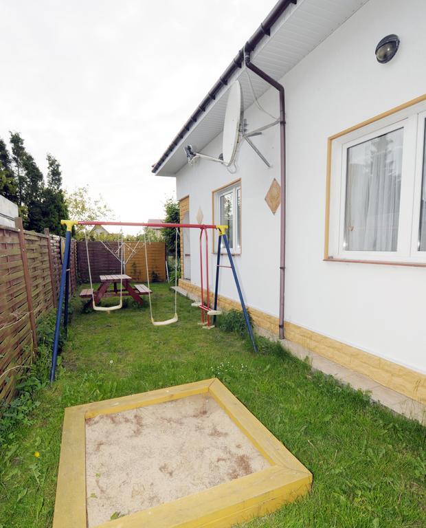 Villa Cztery Pory Roku Grzybowo  Zimmer foto
