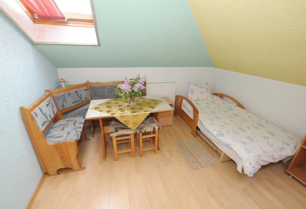 Villa Cztery Pory Roku Grzybowo  Zimmer foto