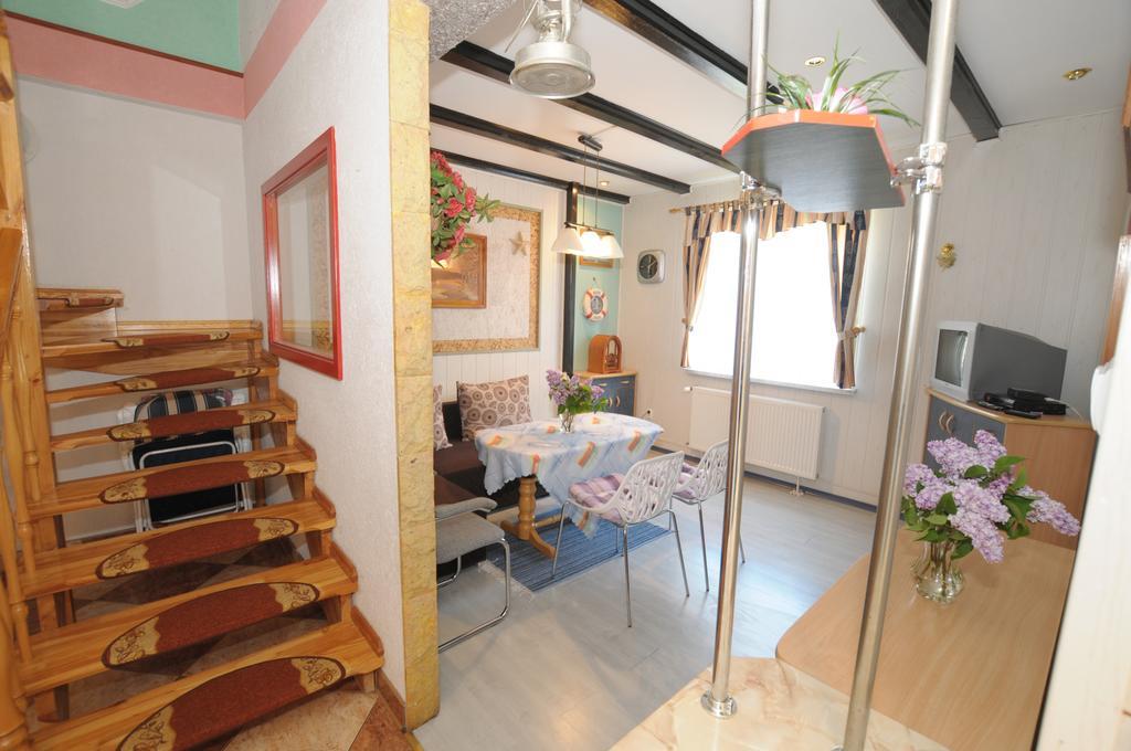 Villa Cztery Pory Roku Grzybowo  Zimmer foto